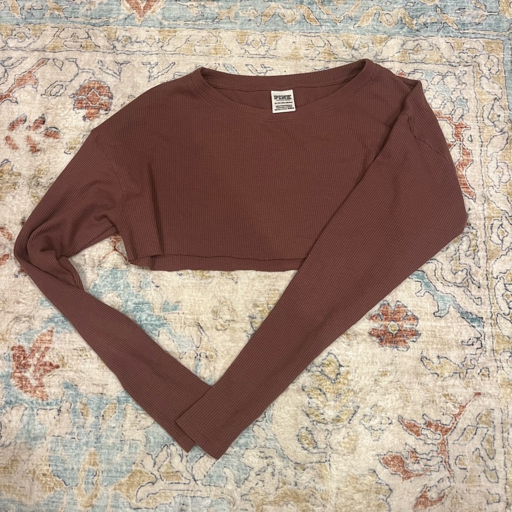 PINK ultra cropped long sleeve size xs